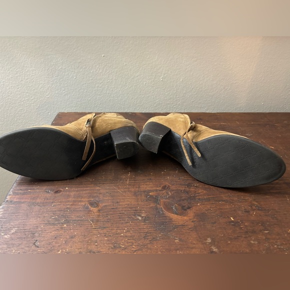 Vionic boots - Picture 2 of 5